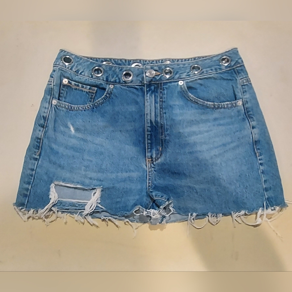 Distressed Denim Garage size 29 Mini Shorts with Grommet Detail